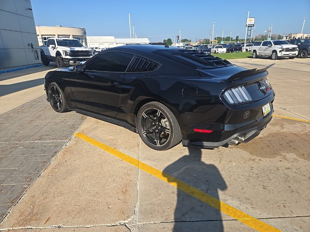 Used 2020 Ford Mustang GT Premium w/ Equipment Group 401A RWD image 2