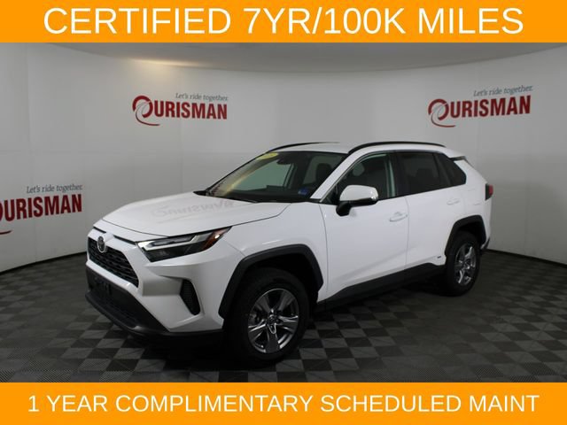 Used 2025 Toyota RAV4 XLE AWD/4WD image 3