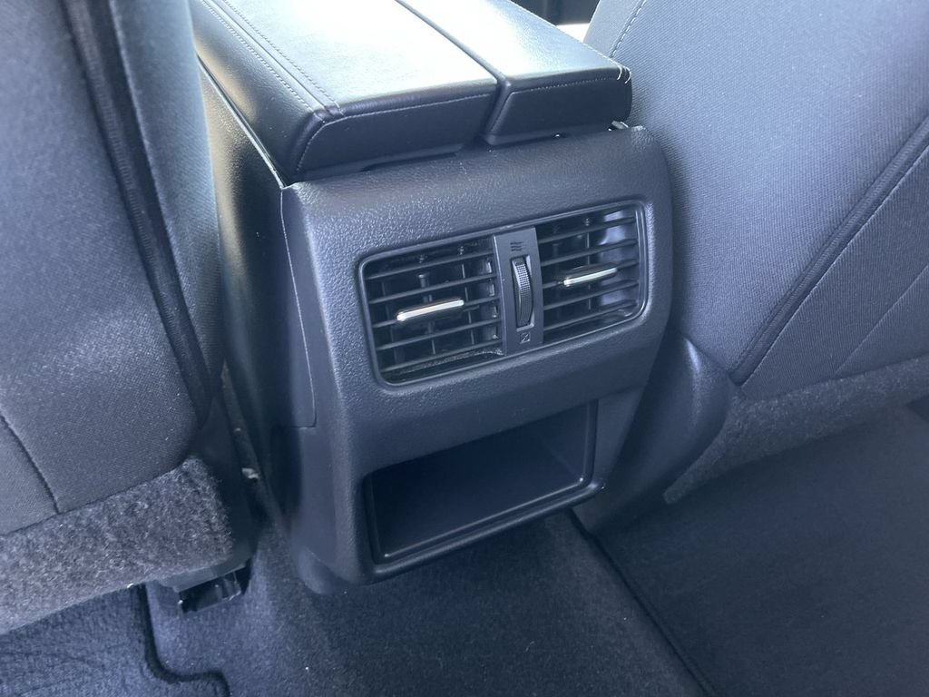 Used 2021 Nissan Rogue S FWD image 20