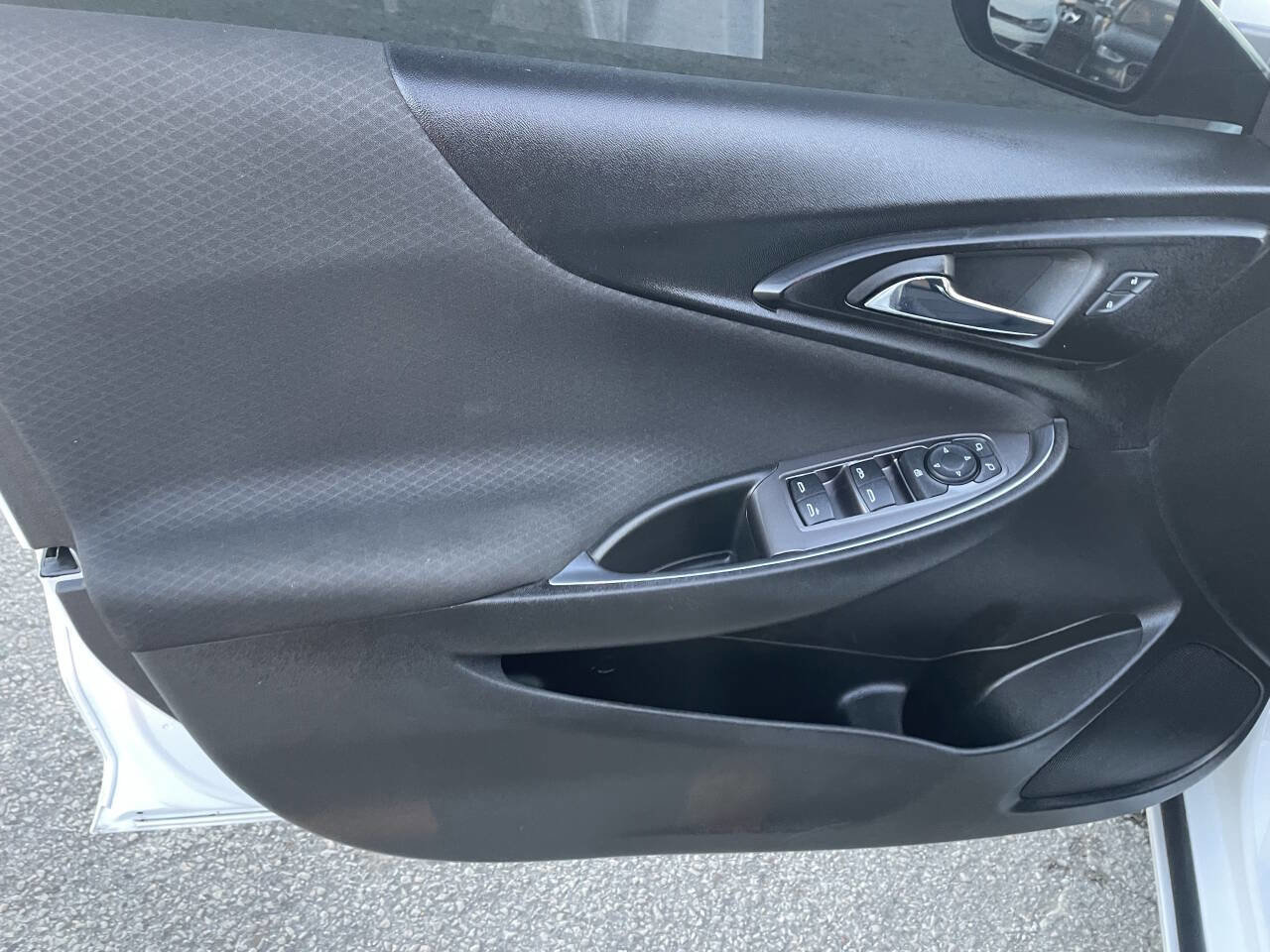 Used 2022 Chevrolet Malibu LT image 21