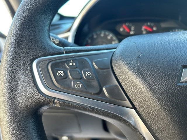 Used 2018 Chevrolet Malibu LT image 17