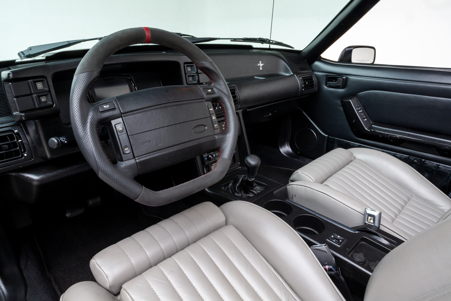 Used 1990 Ford Mustang GT RWD image 32