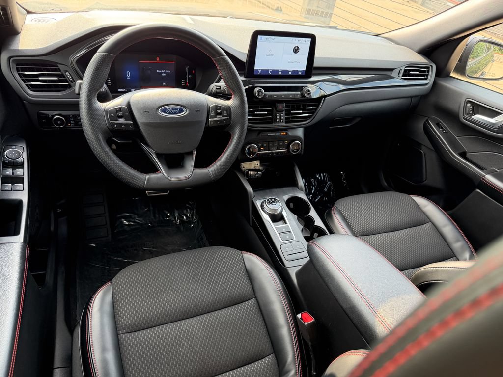 Used 2023 Ford Escape ST-Line Select AWD/4WD image 12