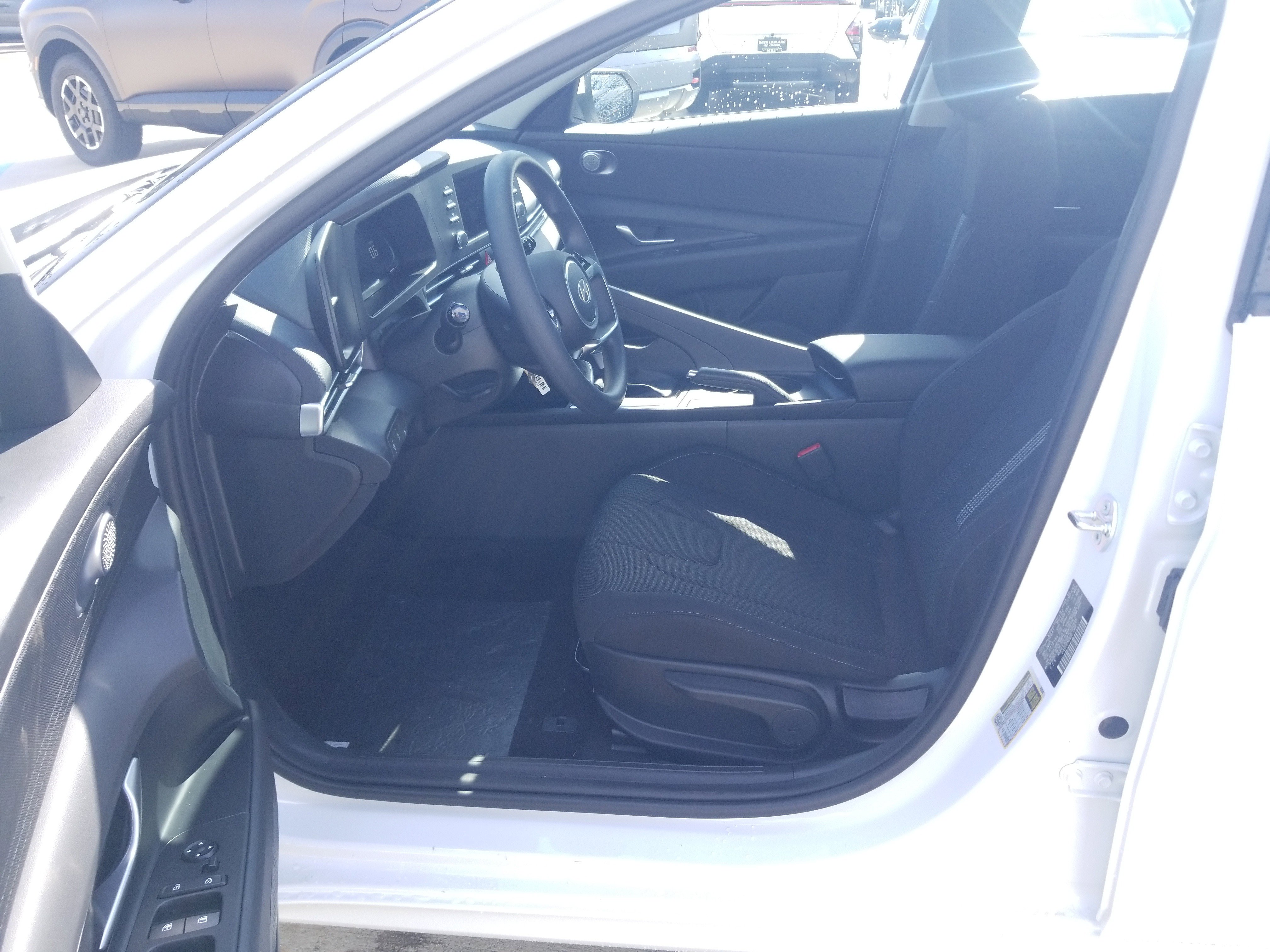 New 2026 Hyundai Elantra SE image 10