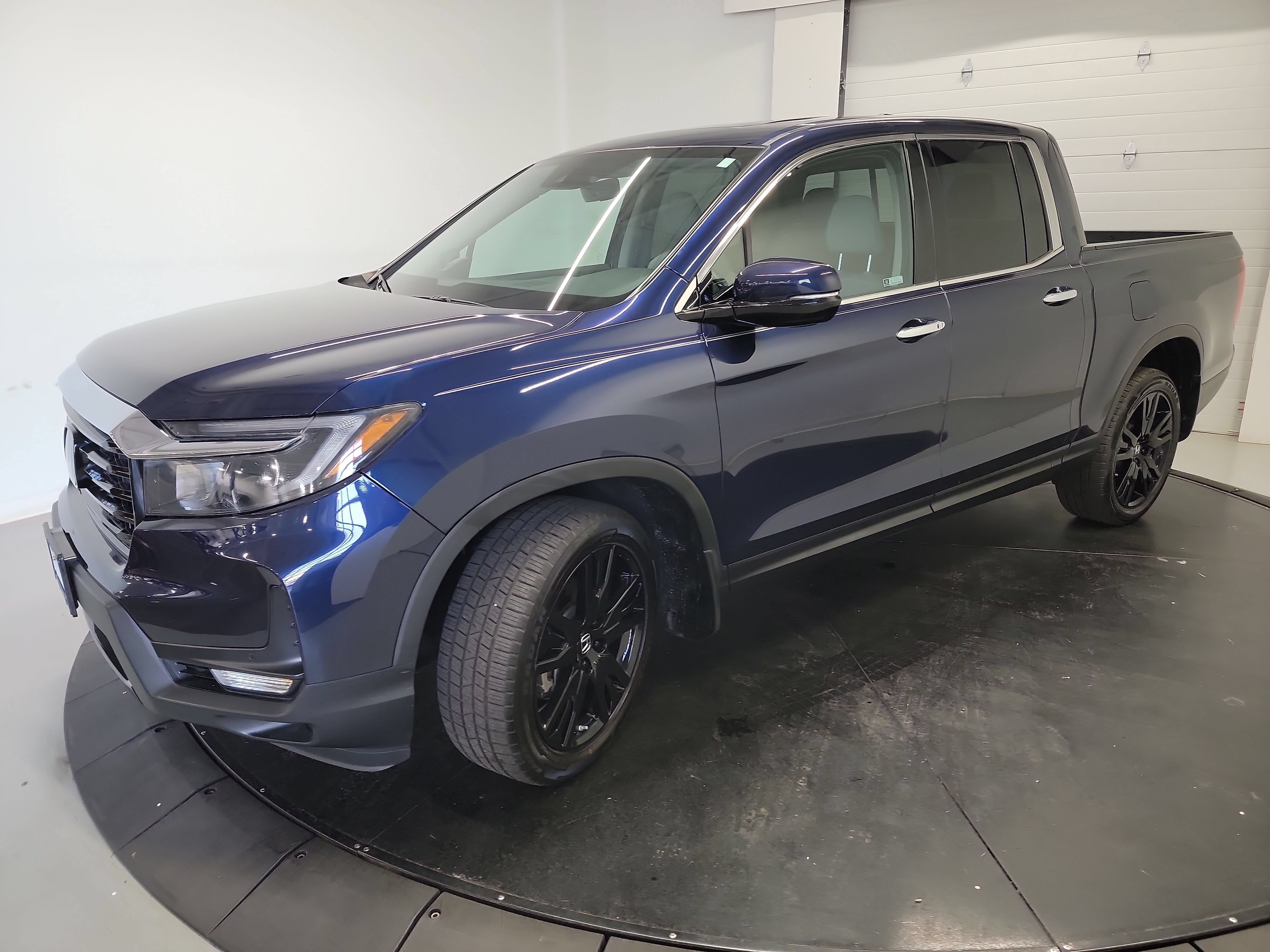 Used 2021 Honda Ridgeline RTL-E image 3
