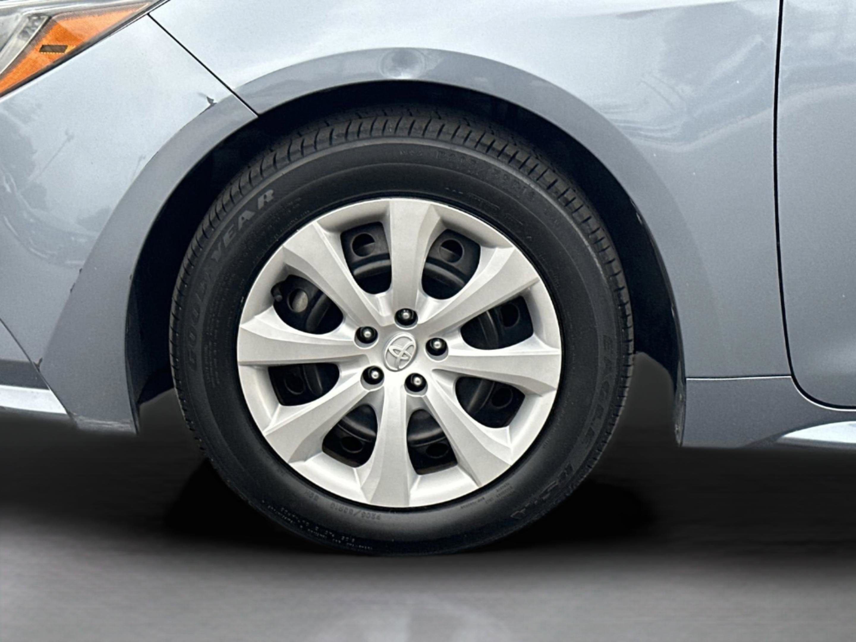 Used 2023 Toyota Corolla LE image 26