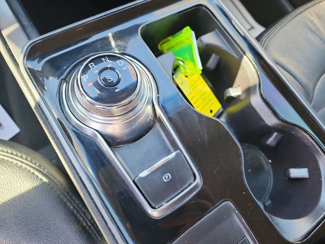 Used 2019 Ford Edge SE FWD image 24