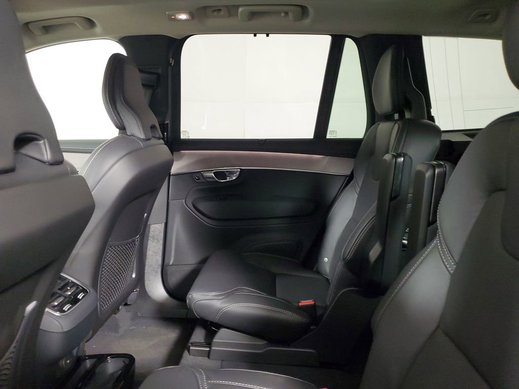 New 2026 Volvo XC90 B6 Ultra w/ Protection Package image 12