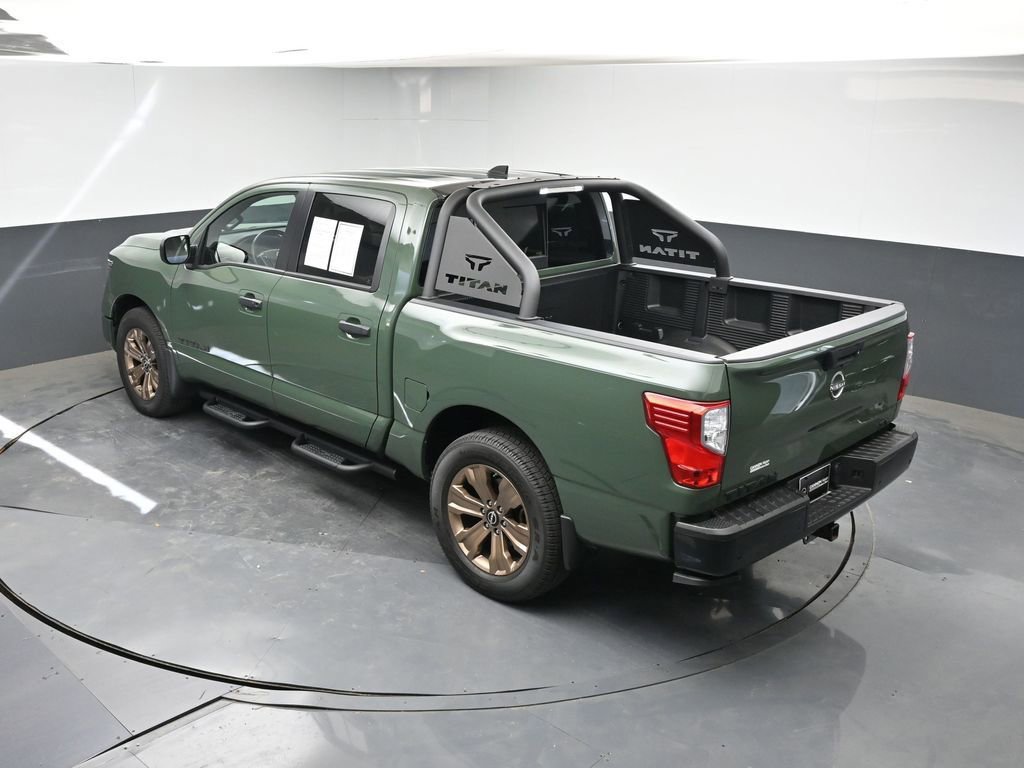 Used 2024 Nissan Titan SV w/ SV Bronze Edition Package image 39