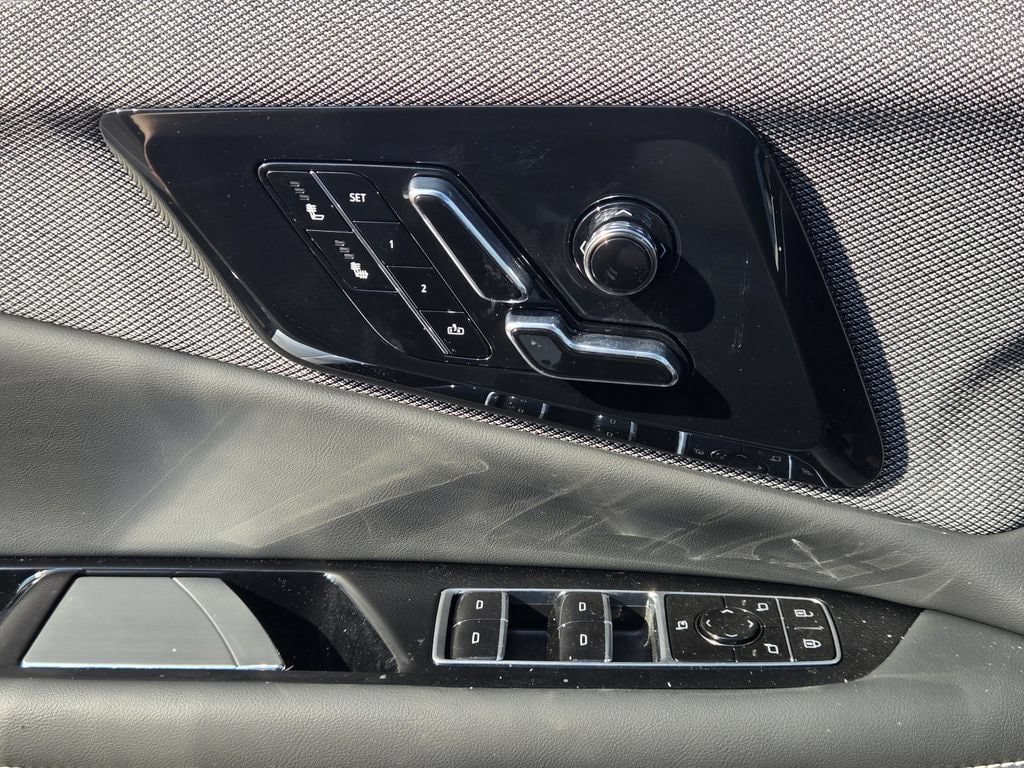 New 2027 Cadillac Optiq Luxury AWD/4WD image 15