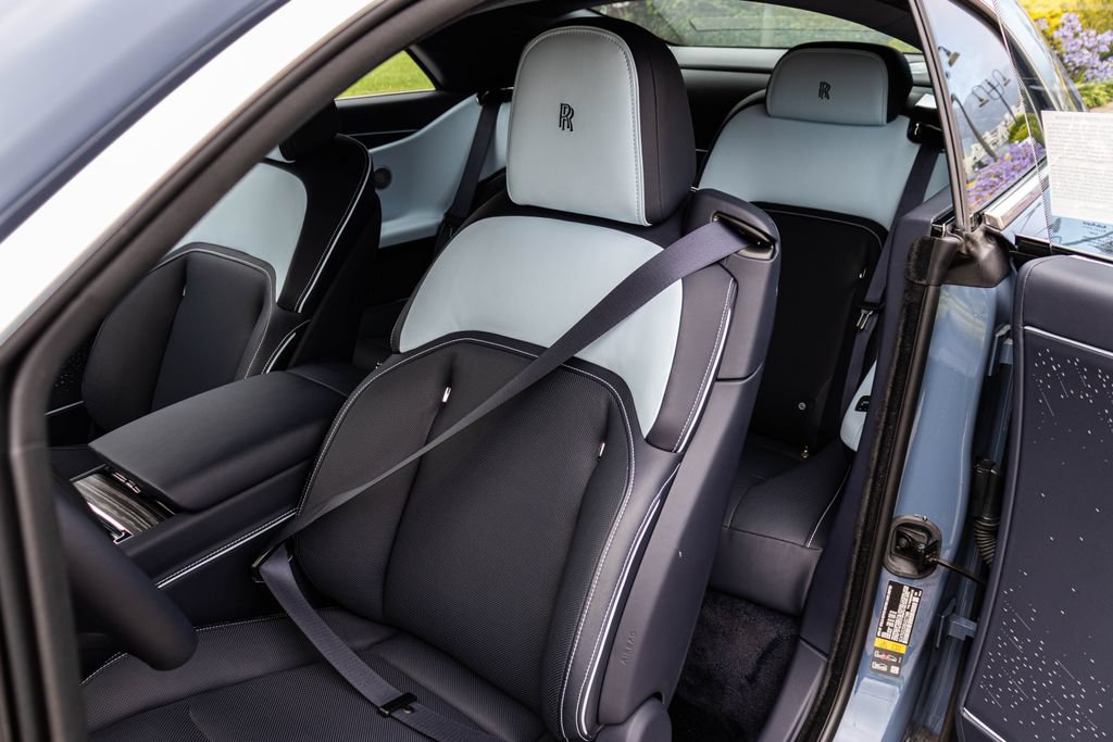 Used 2025 Rolls-Royce Spectre w/ Leather Finishing Pack AWD/4WD image 6