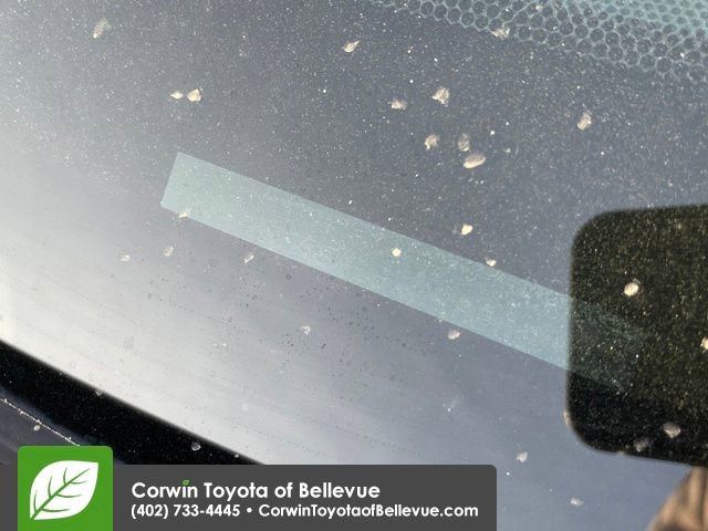 Used 2011 Toyota Camry XLE w/ SE/XLE Extra-Value Pkg image 29