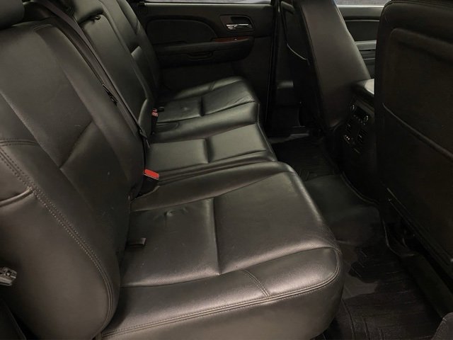 Used 2013 Chevrolet Avalanche LTZ image 24