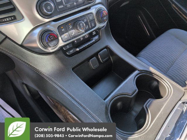 Used 2019 Chevrolet Suburban 4WD w/ Enhanced Driver Alert Package image 17