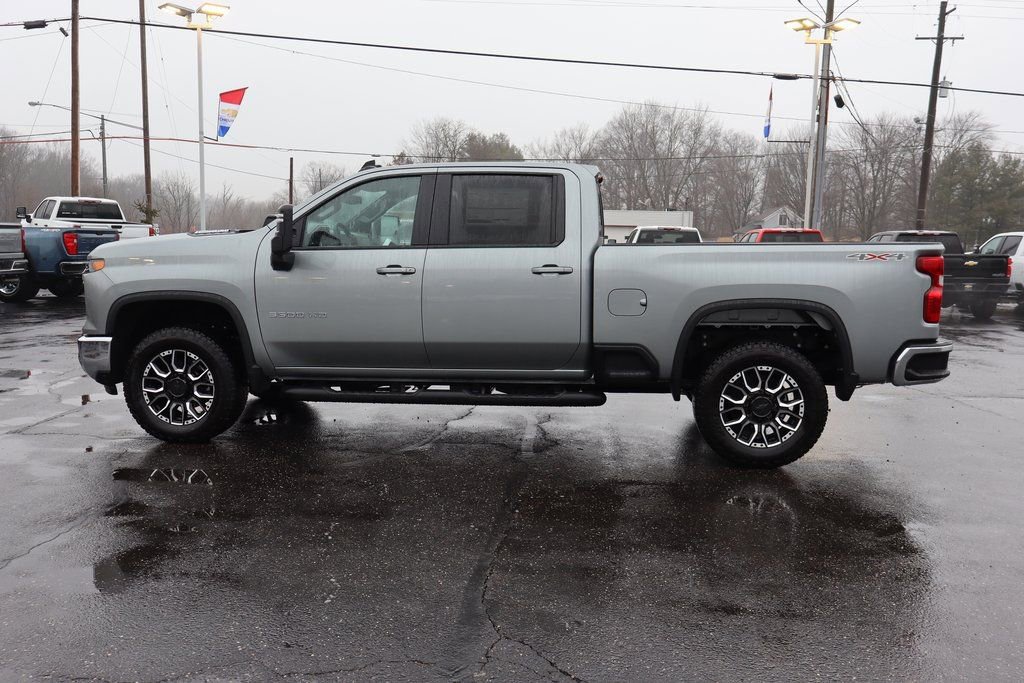 New 2026 Chevrolet Silverado 3500 LT w/ Safety Package image 16