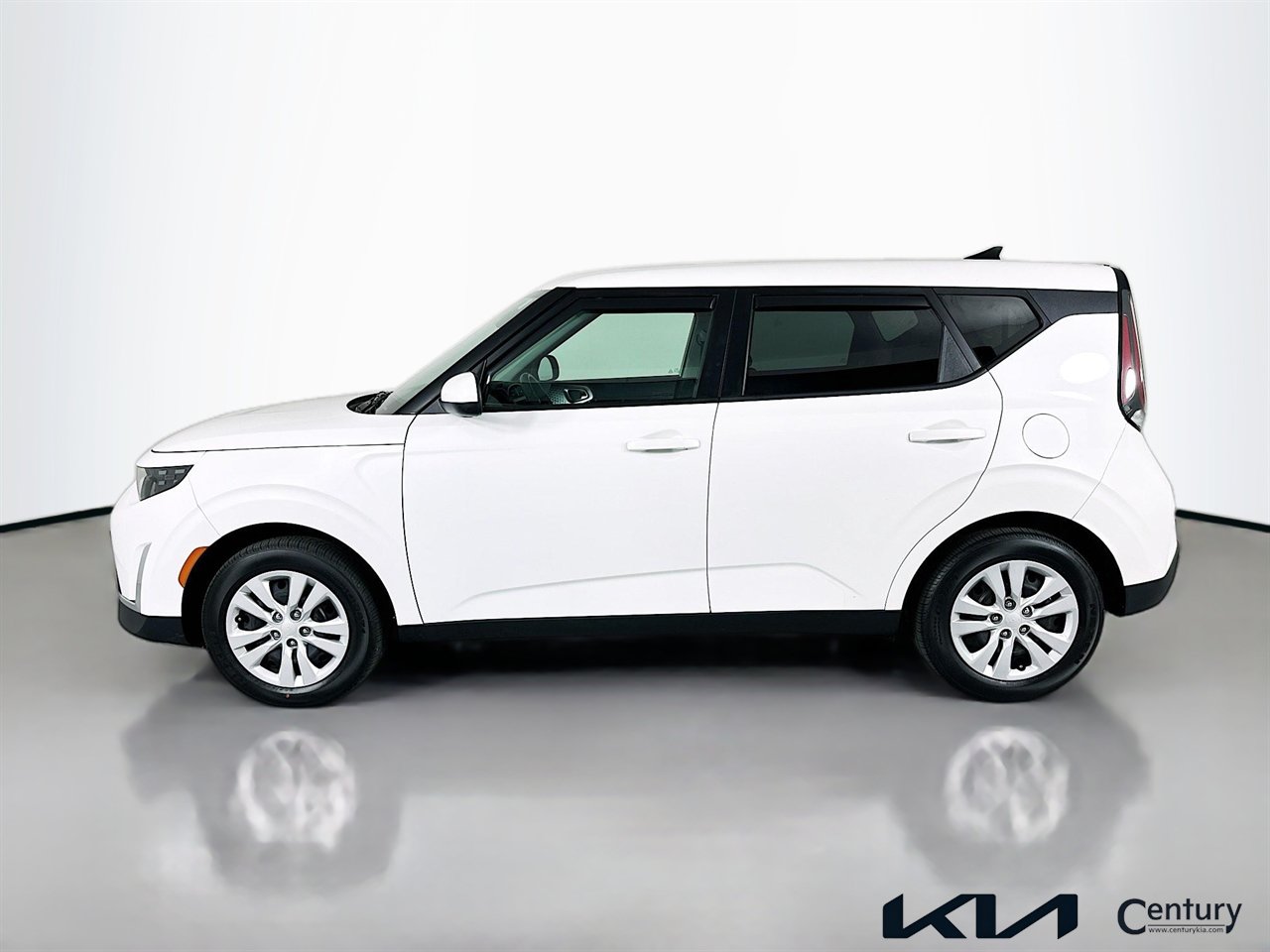 Certified 2023 Kia Soul LX FWD image 8