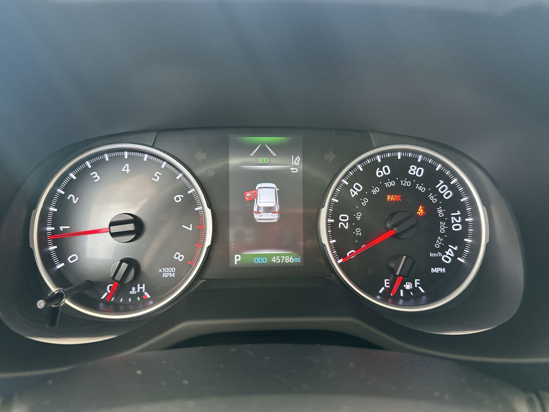 Used 2021 Toyota RAV4 XLE image 10