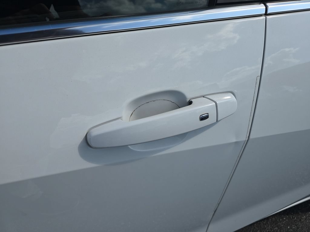 Used 2019 Chevrolet Malibu LS FWD image 11