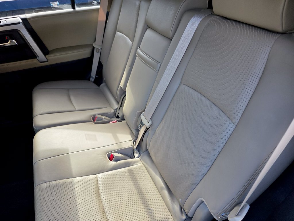 Used 2015 Toyota 4Runner Limited AWD/4WD image 14