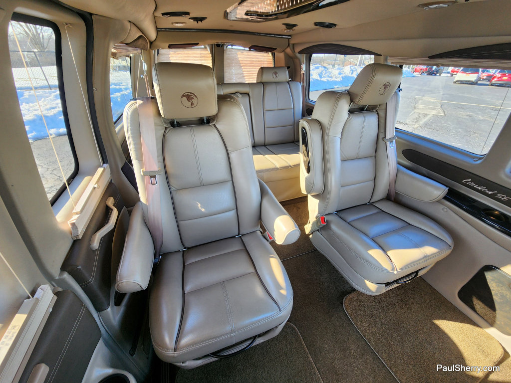Used 2019 Chevrolet Express 2500 w/ Enhanced Convenience Package RWD image 34