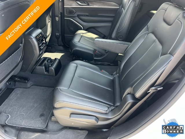 Certified 2025 Jeep Grand Cherokee L Limited w/ Black Appearance Package AWD/4WD image 24