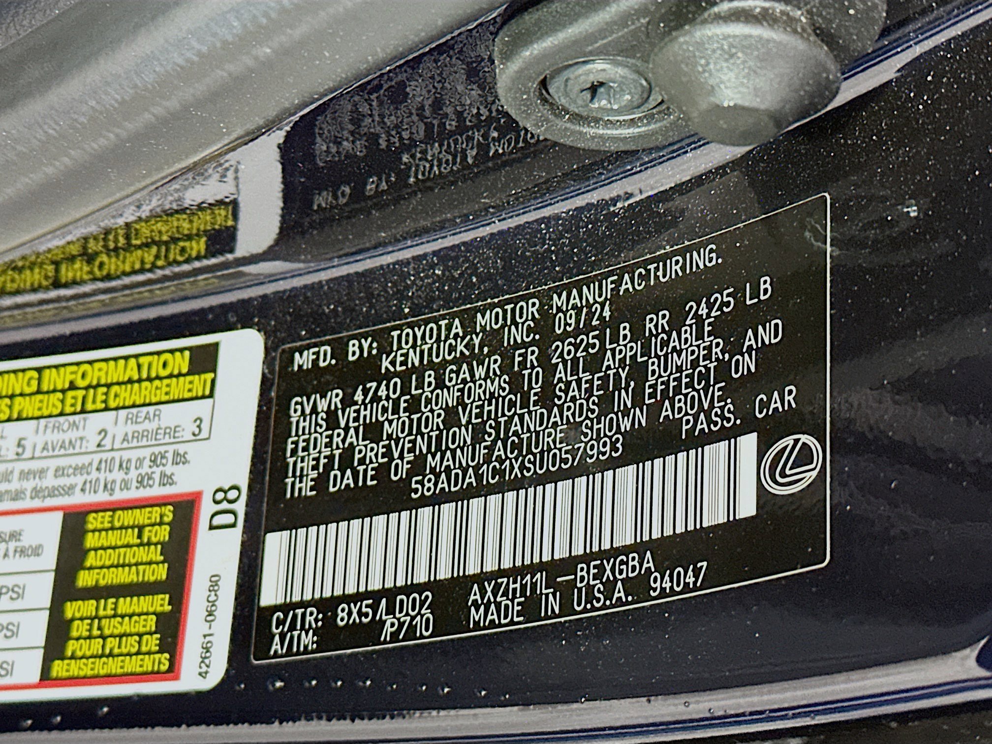 Used 2025 Lexus ES 300h w/ Premium Package image 36