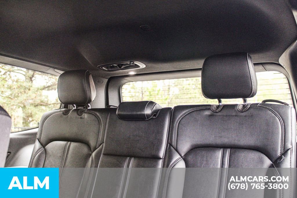 Used 2024 Jeep Wagoneer Series II w/ Flexible Seating Group image 19