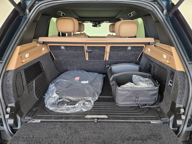 New 2026 Land Rover Range Rover Long Wheelbase Autobiography AWD/4WD image 14