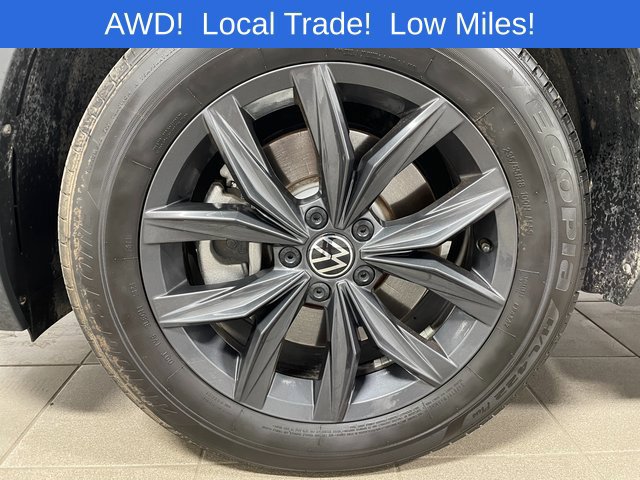 Used 2024 Volkswagen Tiguan SE w/ Panoramic Sunroof Package AWD/4WD image 7