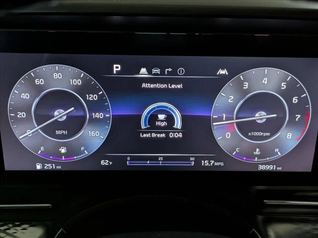 Used 2023 Kia Carnival SX Prestige image 10