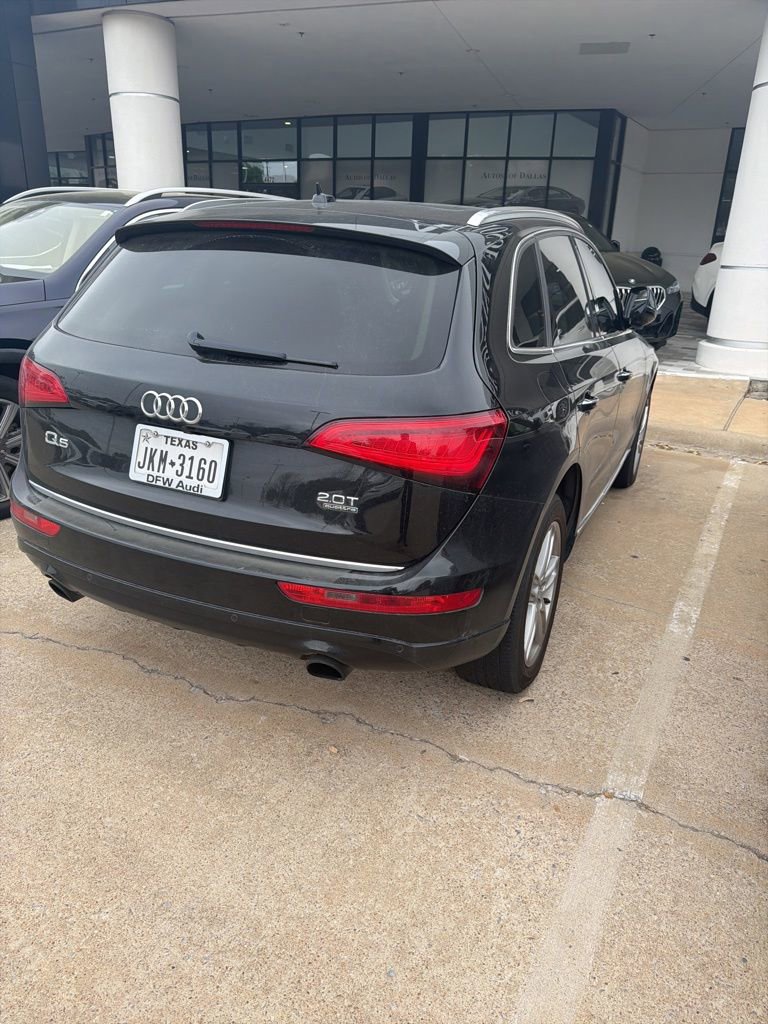 Used 2017 Audi Q5 2.0T Premium Plus w/ Technology Package image 6