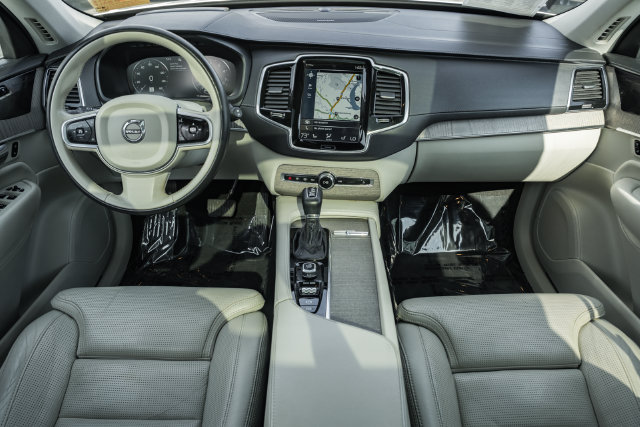 Used 2021 Volvo XC90 T6 Inscription w/ Protection Package Premier AWD/4WD image 23