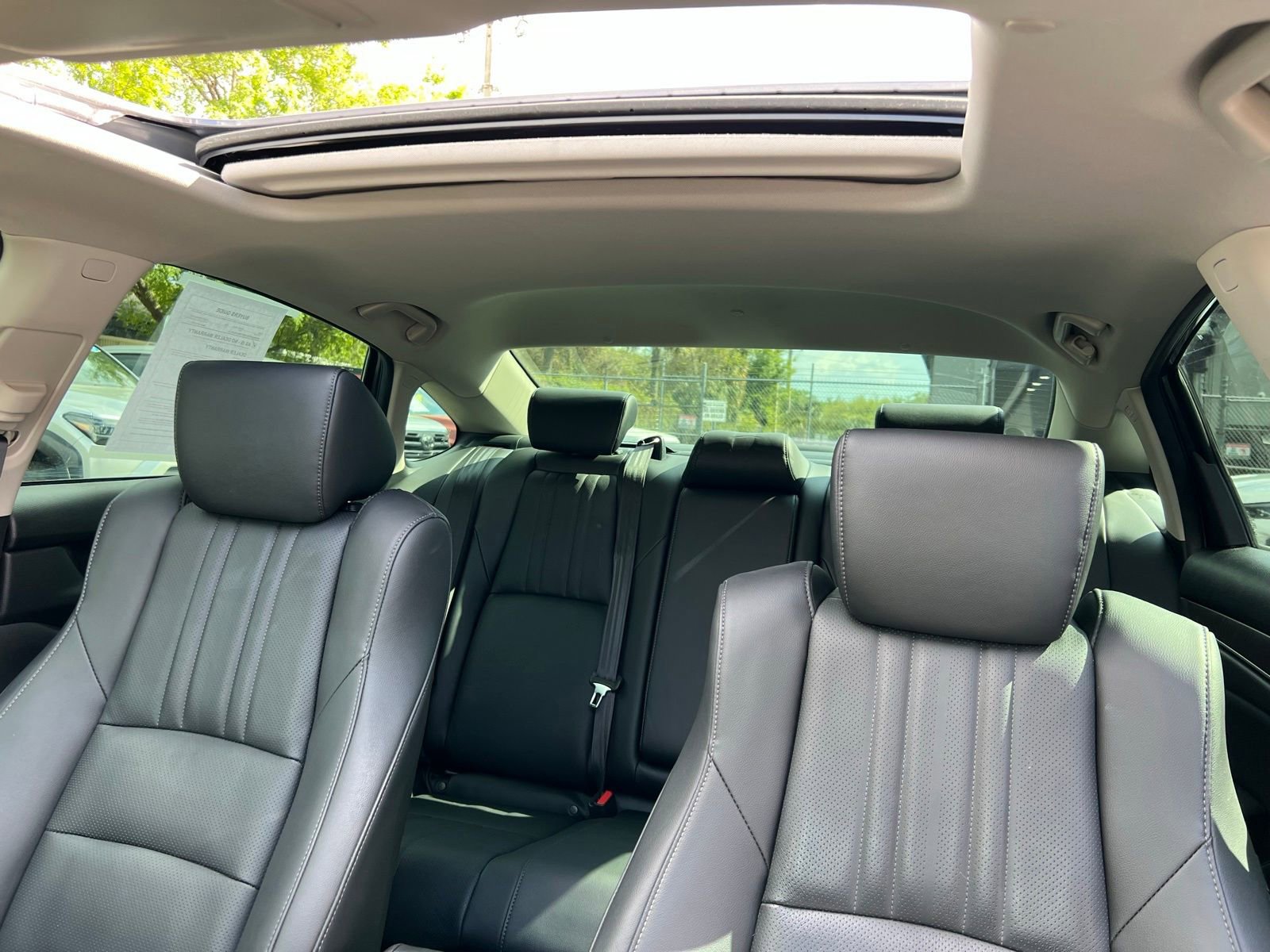 Used 2022 Honda Accord Touring image 28