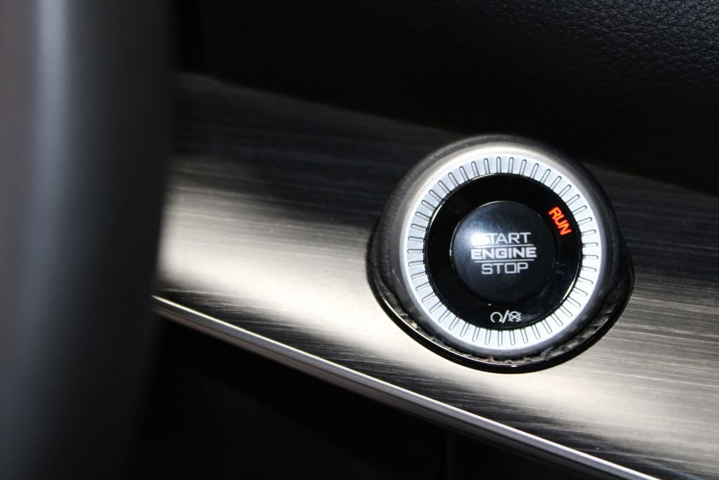 Used 2024 Jeep Wagoneer Series III AWD/4WD image 50