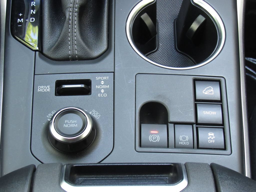 Certified 2025 Toyota Highlander XSE AWD/4WD image 33