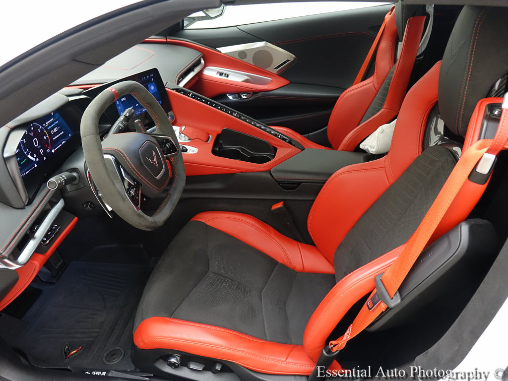 Used 2024 Chevrolet Corvette Stingray Premium Conv w/ Z51 Performance Package RWD image 9