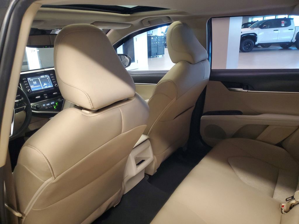 Used 2024 Toyota Camry LE w/ Convenience Package image 10