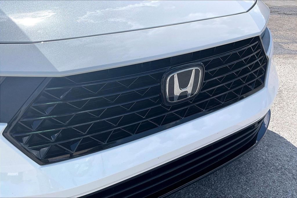 Certified 2023 Honda Accord Touring image 33