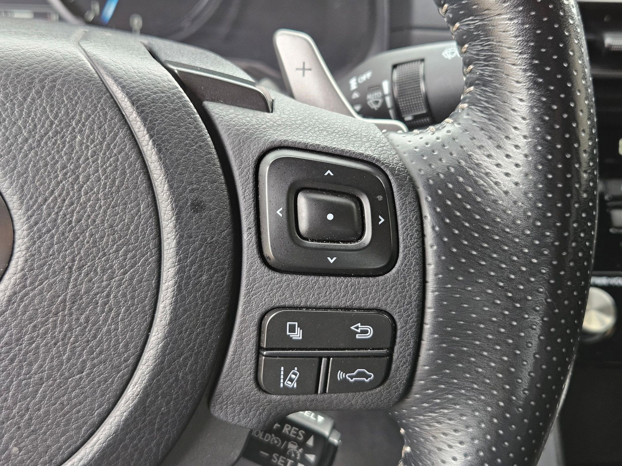 Used 2022 Lexus IS 350 F Sport w/ Navigation Package image 18