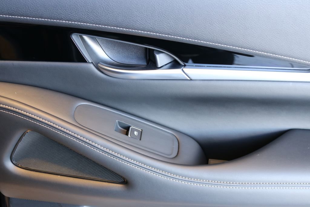 Certified 2025 INFINITI QX60 Pure image 33