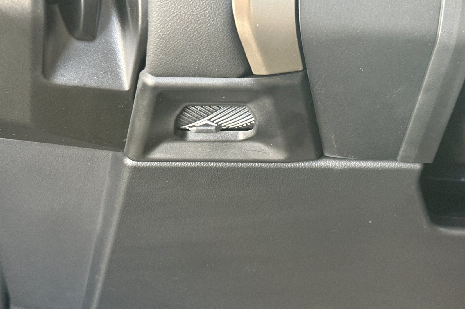 Used 2025 BMW X3 xDrive30i w/ Premium Package AWD/4WD image 36