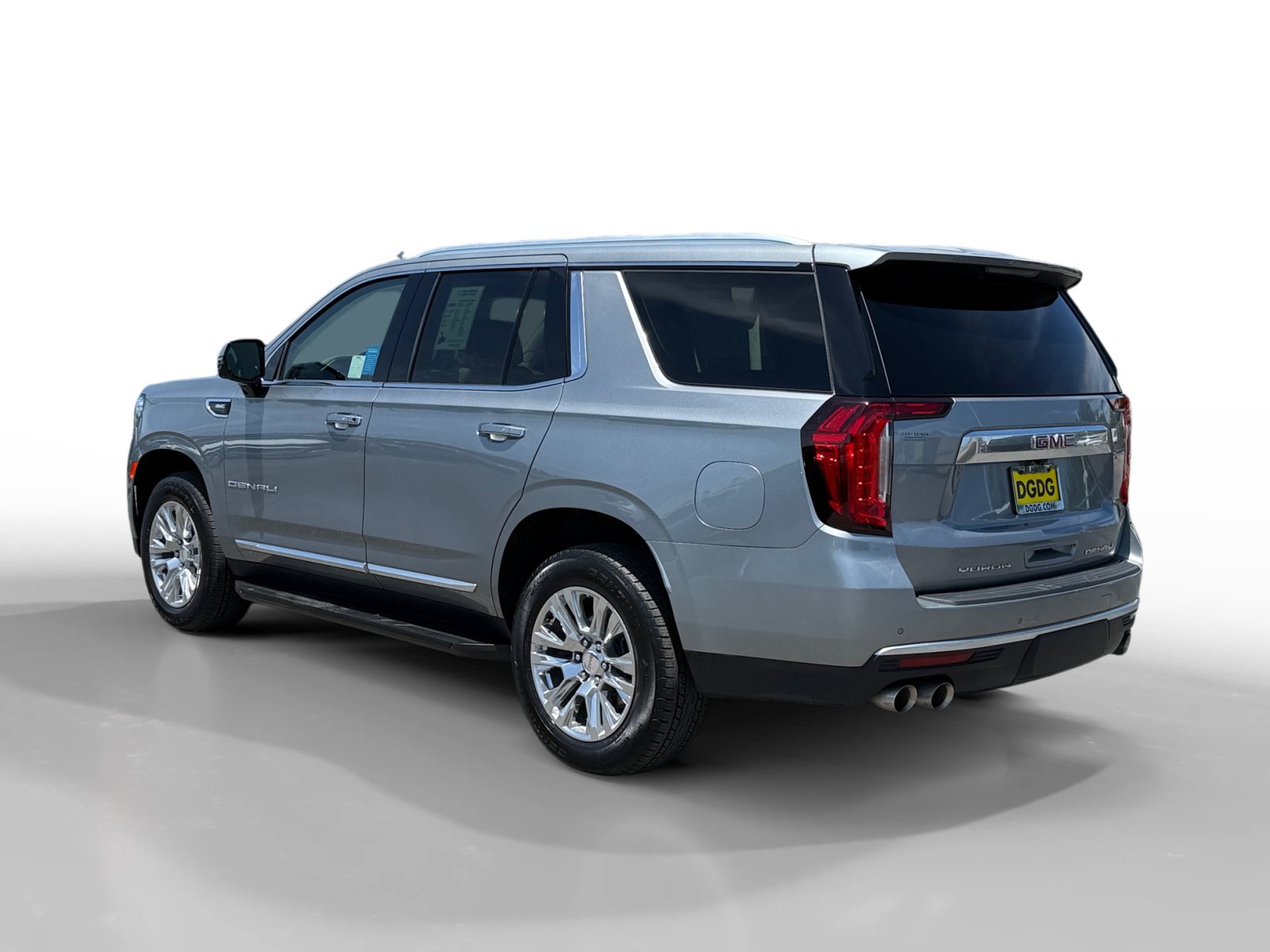 Used 2023 GMC Yukon Denali AWD/4WD image 3