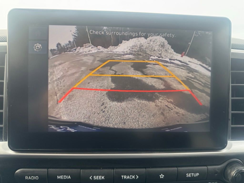 Certified 2023 Hyundai Venue SEL image 17