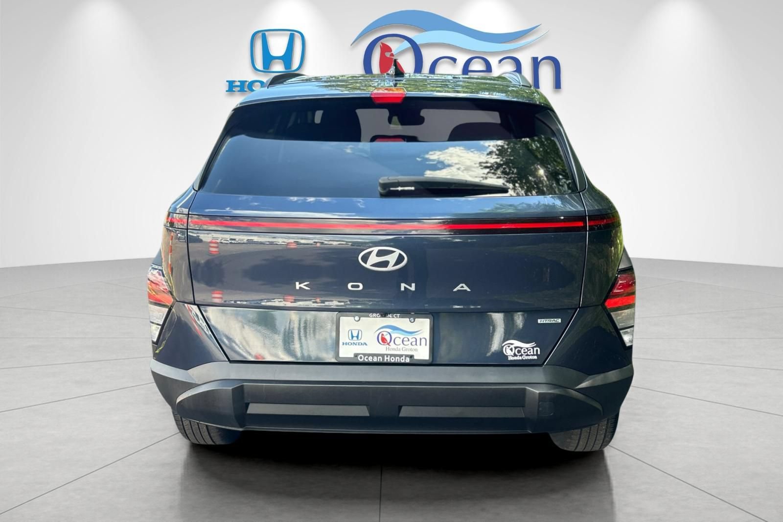 Used 2025 Hyundai Kona SEL AWD/4WD image 4