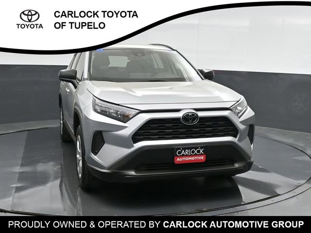 Used 2020 Toyota RAV4 LE image 6