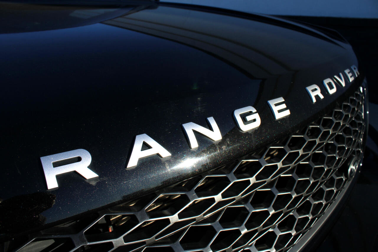 Used 2012 Land Rover Range Rover HSE image 10