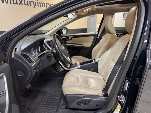 Used 2016 Volvo XC60 T6 Platinum w/ Climate Package image 8