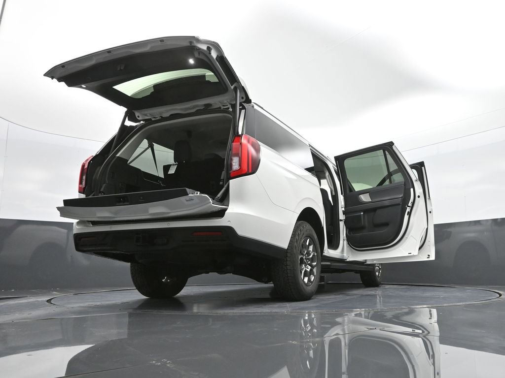 New 2025 Ford Expedition Max Active image 61