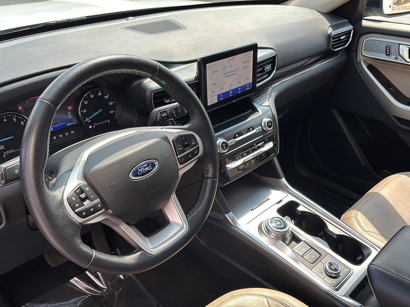 Used 2020 Ford Explorer Limited AWD/4WD image 13