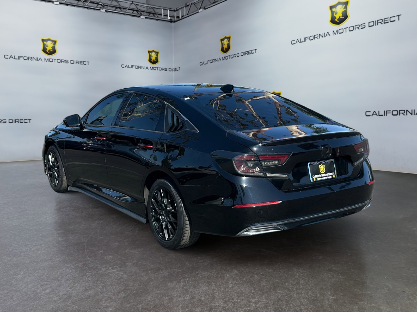 Used 2019 Honda Accord LX image 3